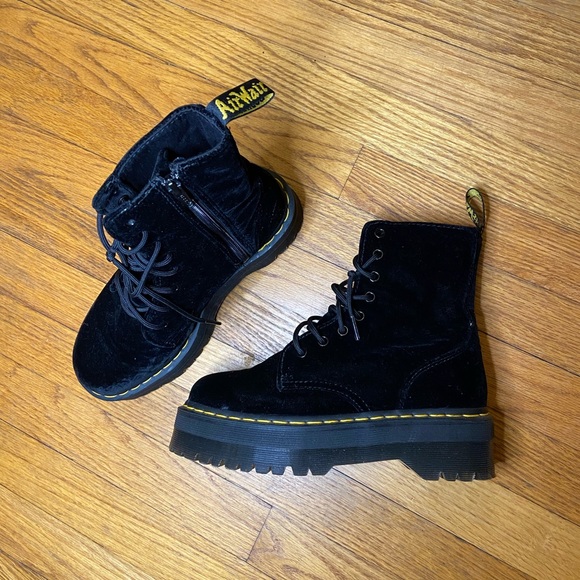 Dr. Martens Velour Jadons! - Picture 6 of 10